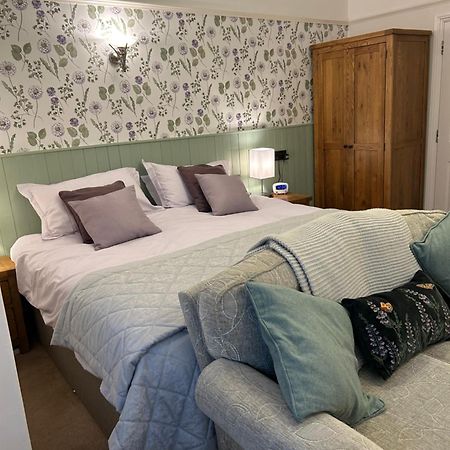 Birchleigh Guest House Grange-over-Sands Екстериор снимка